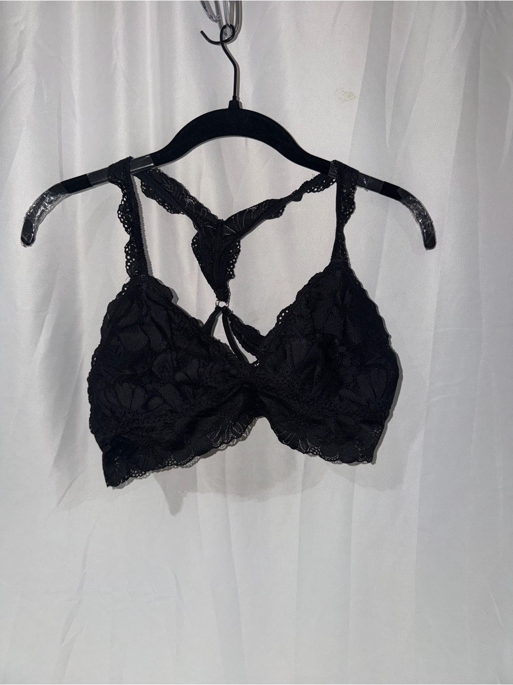 Aerie Bra Black Lace Floral Bralette with Keyhole Back Racerback Intimates M